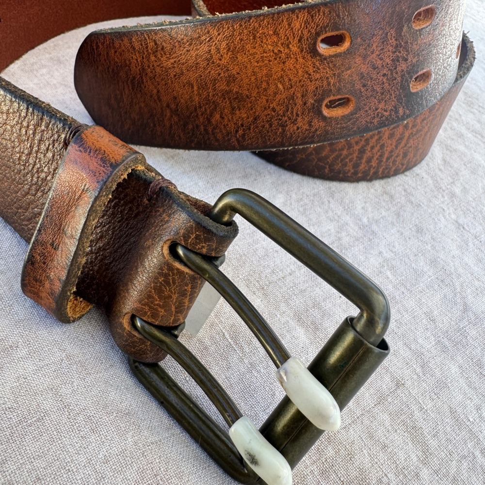 Old Navy Belt 30 Brown Italian Leather Made USA y2k vtg Double Prong Distressed